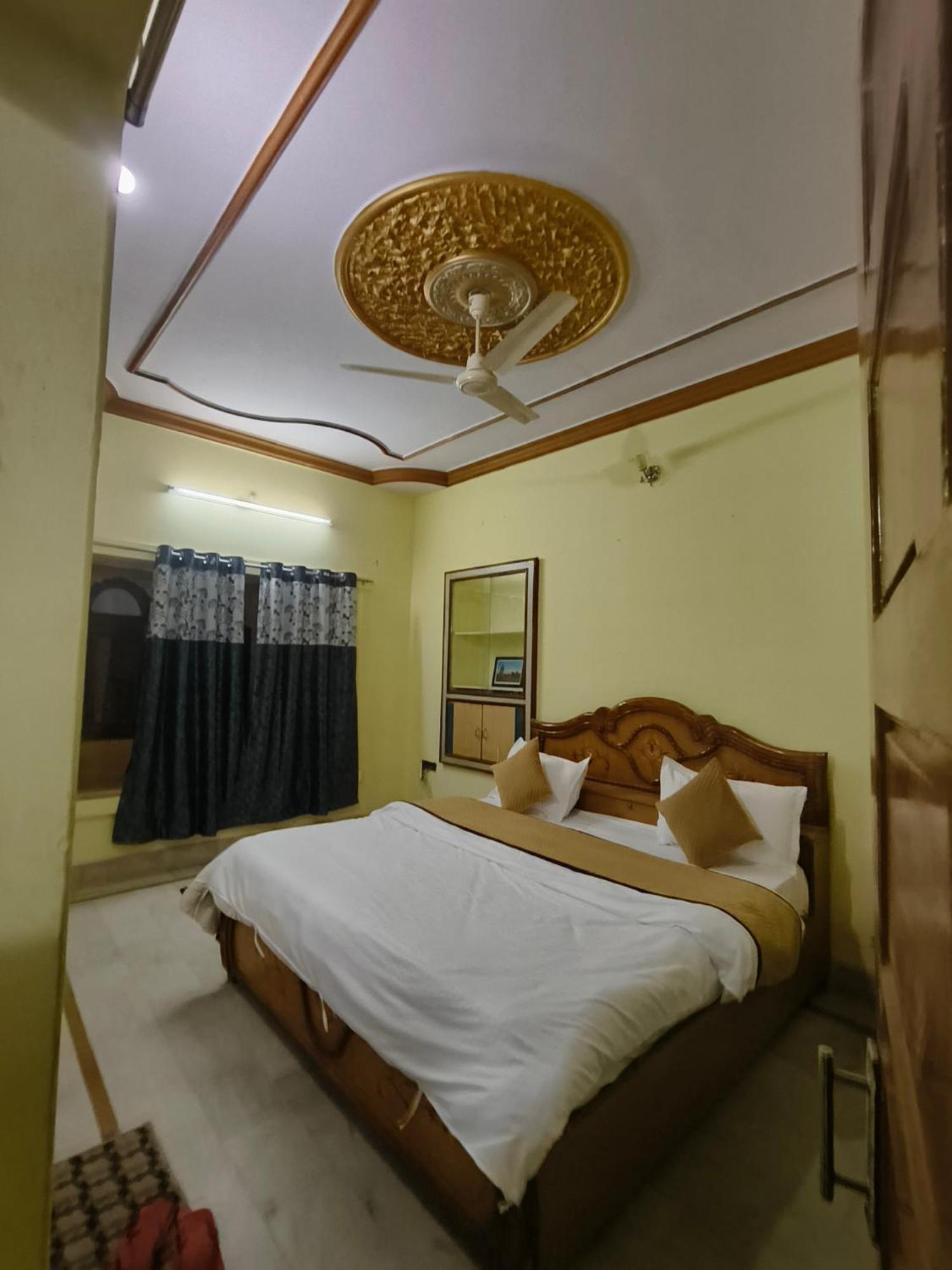 Hotel Navodaya 斋沙默尔 外观 照片